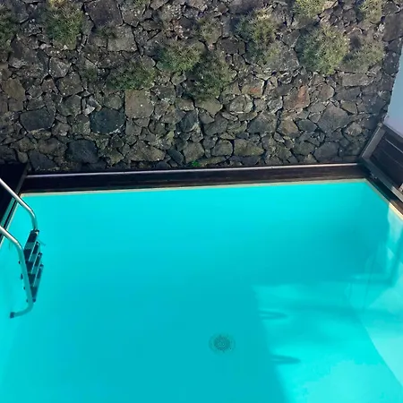Oliveira House *