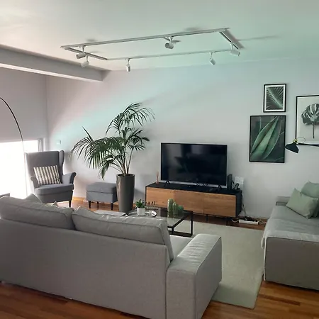 Villa Oliveira House *