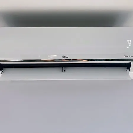 Oliveira House Villa *