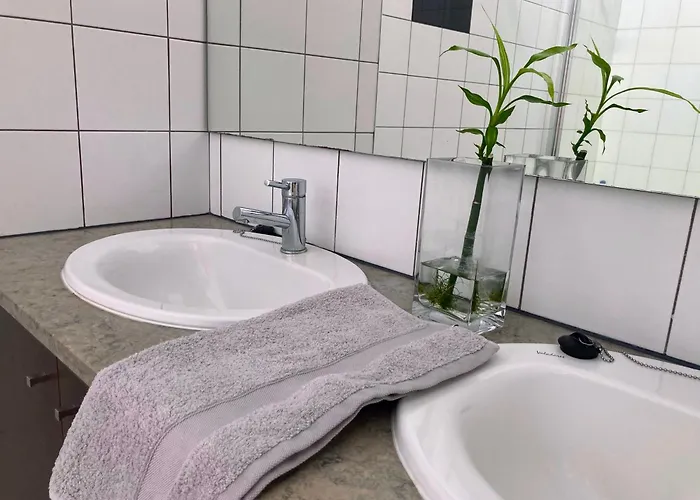 Oliveira House Villa *