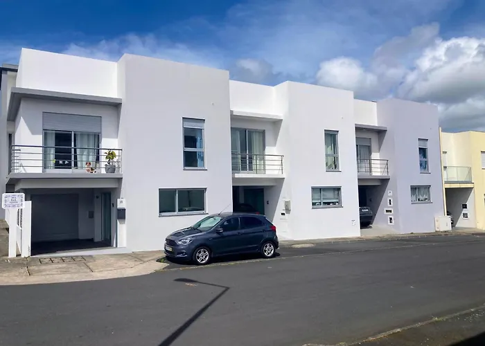 Oliveira House Villa