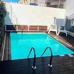 Oliveira House Villa