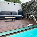 Oliveira House *
