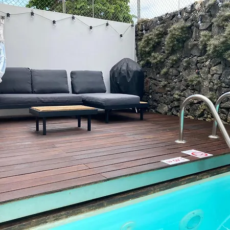 Oliveira House *