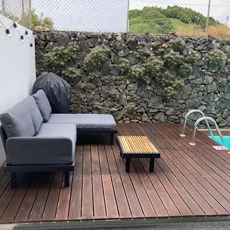 Oliveira House Villa